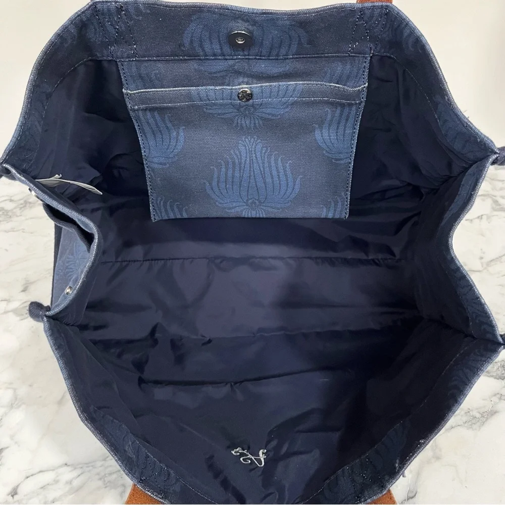 Pottery Barn Kids preppy canvas diaper tote navy blue leather straps initial 